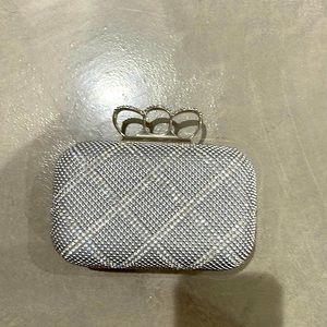 Never used knuckle clutch